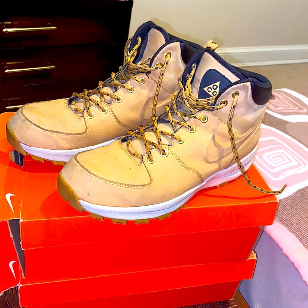 MEN'S NIKE MANOA LEATHER LACE-UP BOOTS